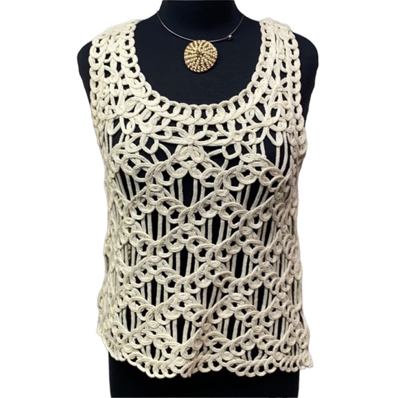 Blu Pepper Open Weave Blouse - Picture 1 of 5